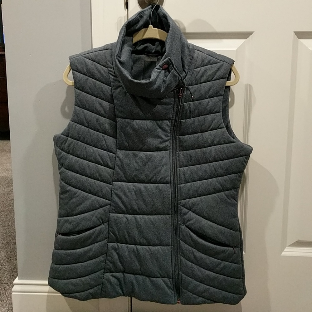 Calia vest